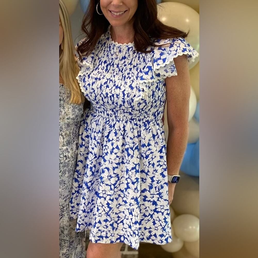 &MERCI White and Blue Floral Summer Dress Ruffle Sleeves Pockets Womens Medium - Picture 3 of 8